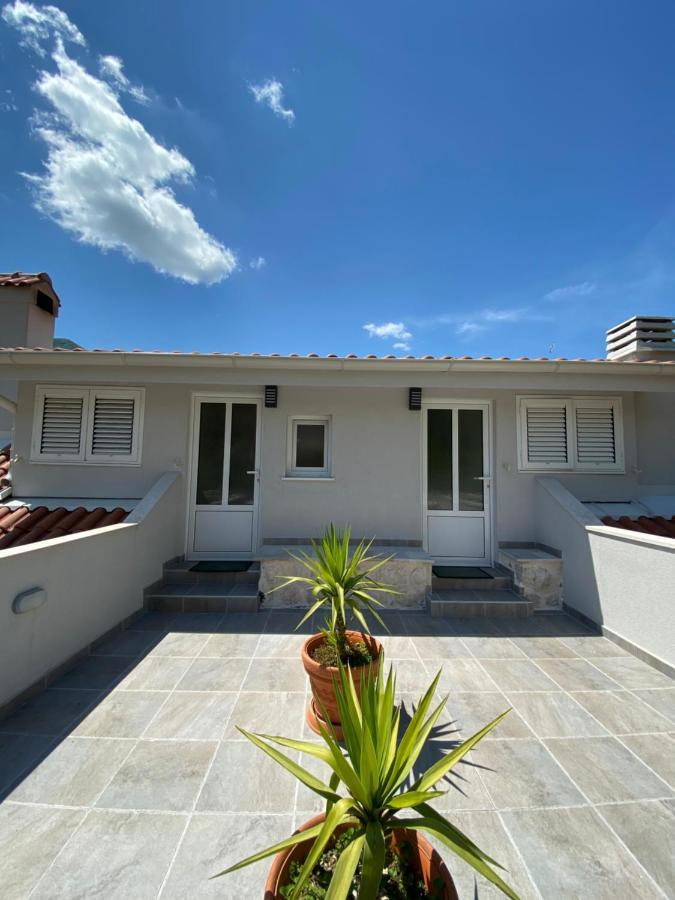 Sunny Bay Apartments Kotor Kültér fotó