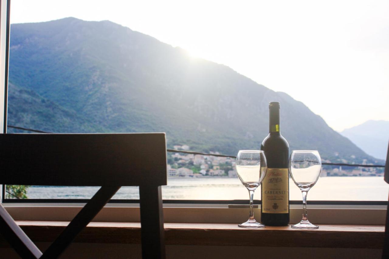 Sunny Bay Apartments Kotor Kültér fotó