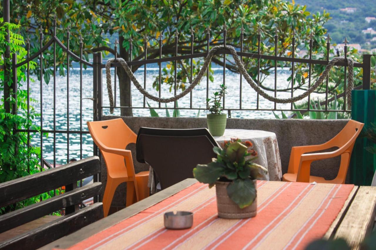 Sunny Bay Apartments Kotor Kültér fotó