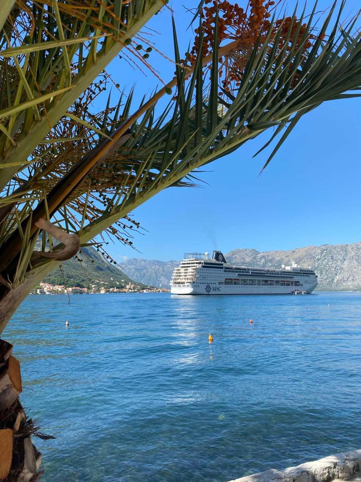Sunny Bay Apartments Kotor Kültér fotó